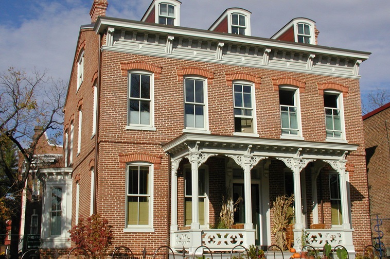 italianate house